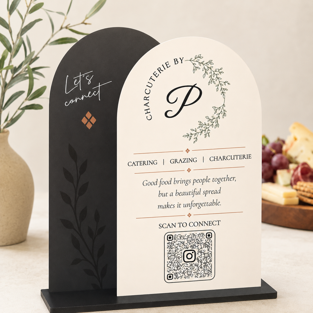 Custom Acrylic Table Stands – Personalized Signs for Events &amp; Businesses